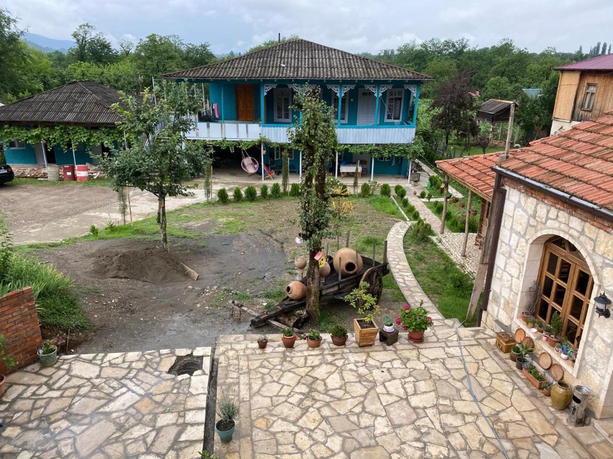 Odo'S Guest House Martvili Ngoại thất bức ảnh