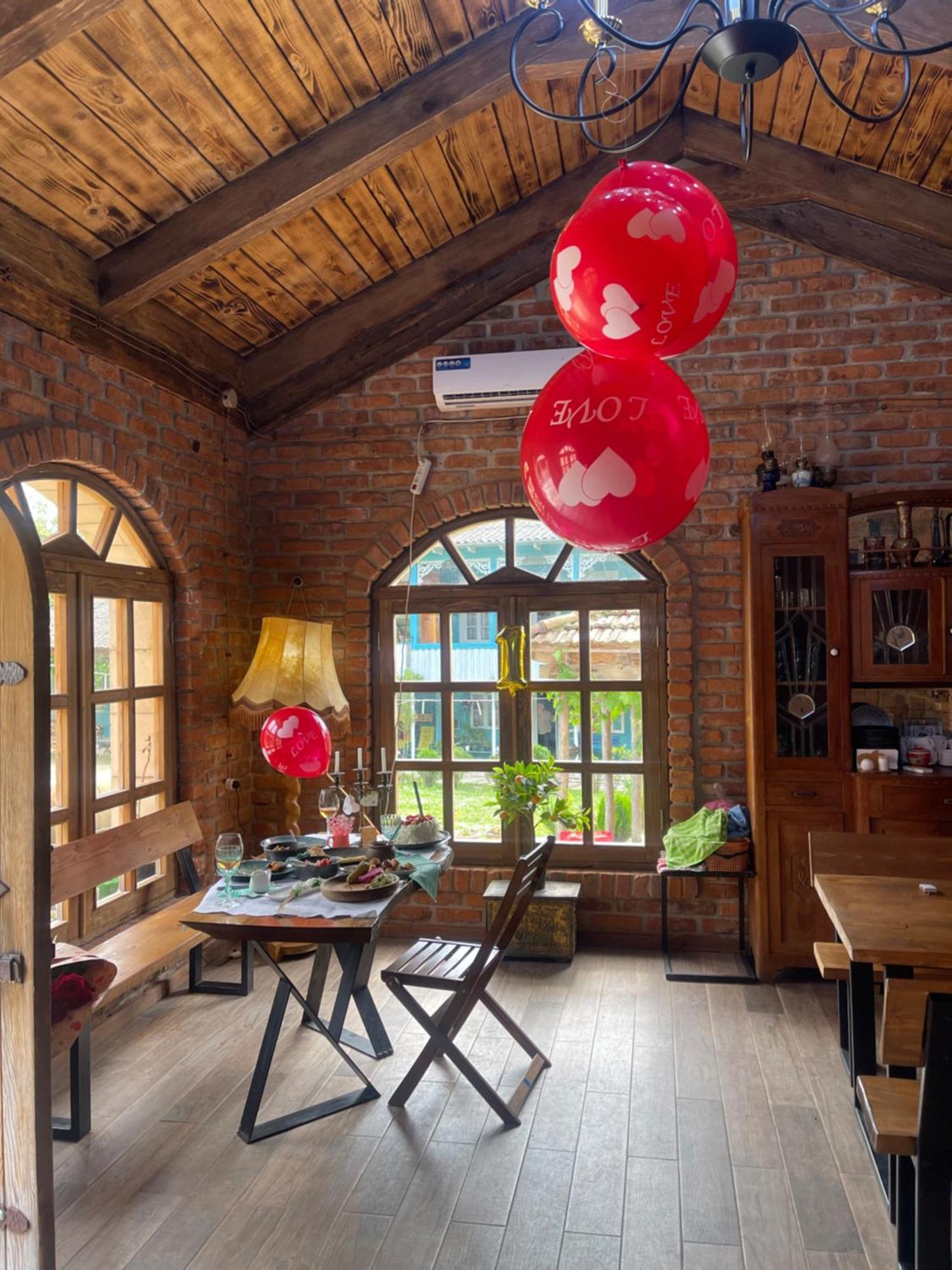 Odo'S Guest House Martvili Ngoại thất bức ảnh